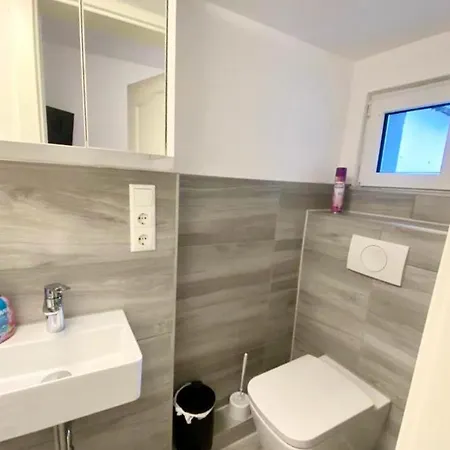 In - Ruhige Lage Mit Bester Anbindung Apartamento