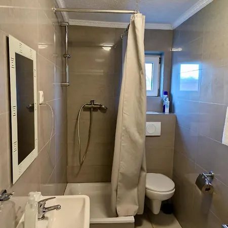 In - Ruhige Lage Mit Bester Anbindung Апартаменты *