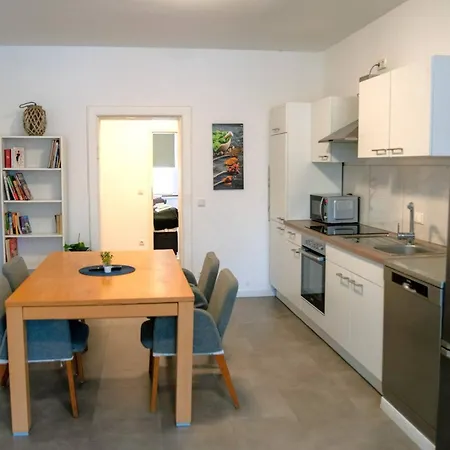 In - Ruhige Lage Mit Bester Anbindung *